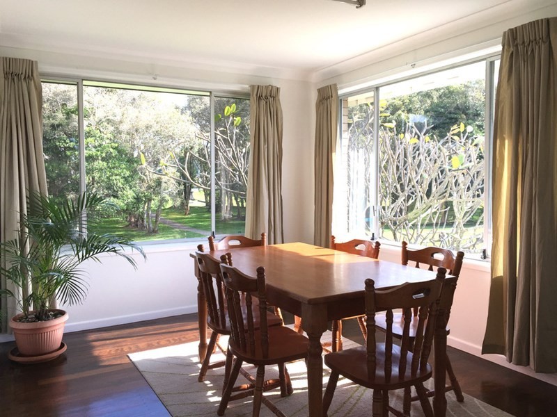 10 Cabarita Avenue, Tugun QLD 4224