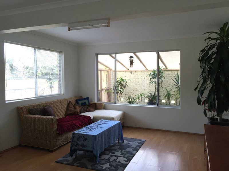 10 Cabarita Avenue, Tugun QLD 4224