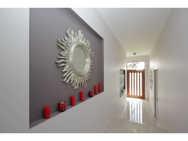 10 Sunbird Court, Elanora QLD 4221