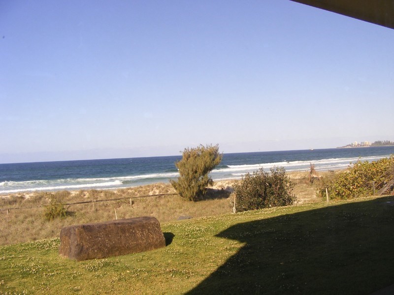 1/293 Golden Four Drive, Bilinga QLD 4225