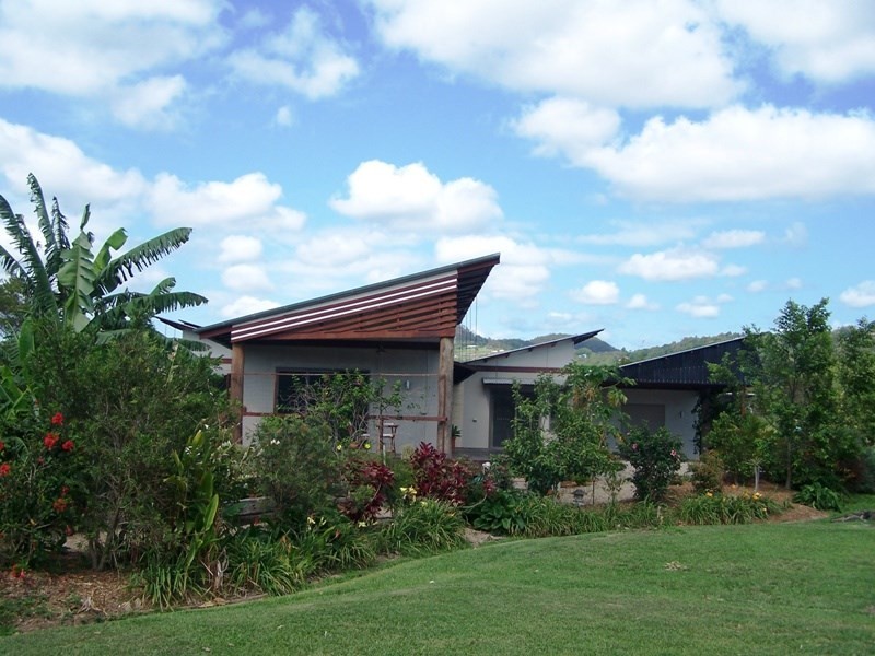 9 Natures Close, Currumbin Valley QLD 4223