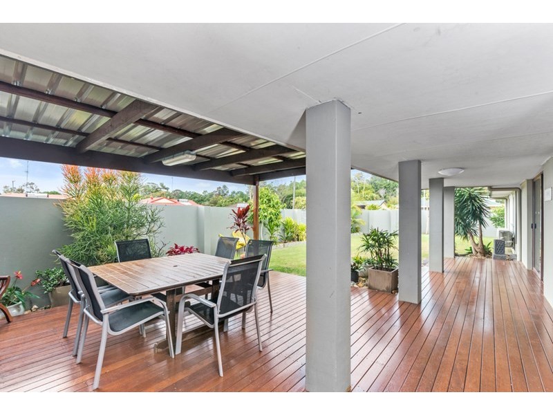16 Colvillea Court, Palm Beach QLD 4221