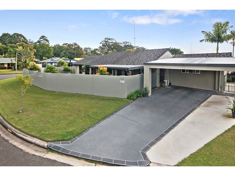 16 Colvillea Court, Palm Beach QLD 4221