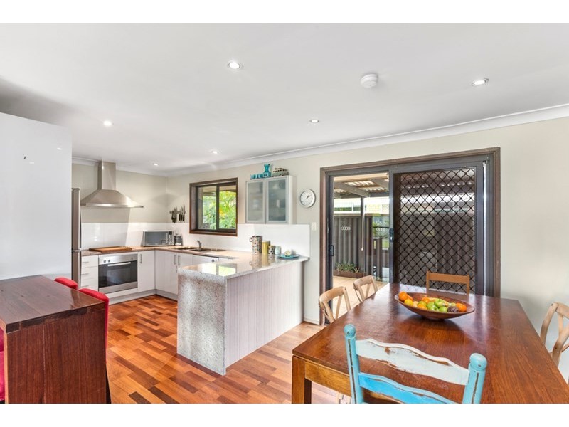 16 Colvillea Court, Palm Beach QLD 4221