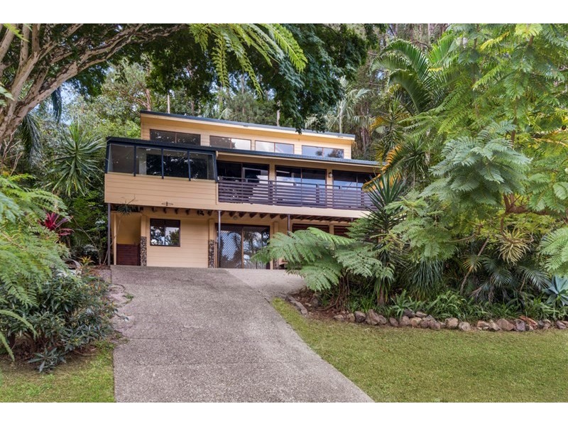 17 Yolanta Drive, Tugun QLD 4224