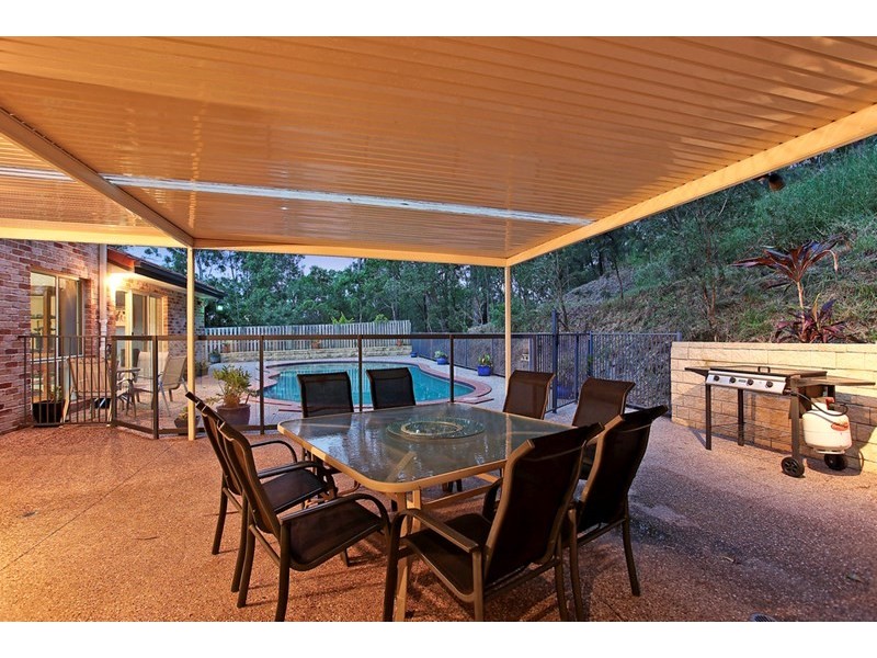 28 Laurina Court, Elanora QLD 4221