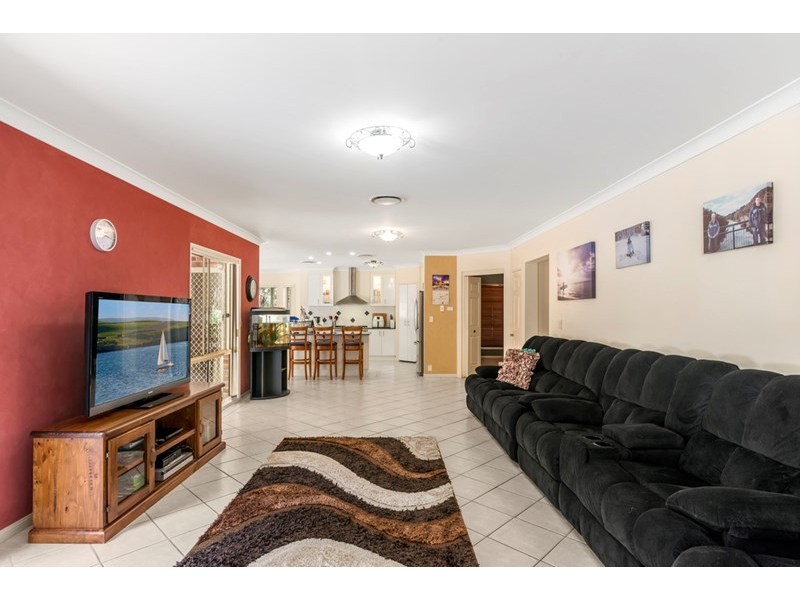 28 Laurina Court, Elanora QLD 4221