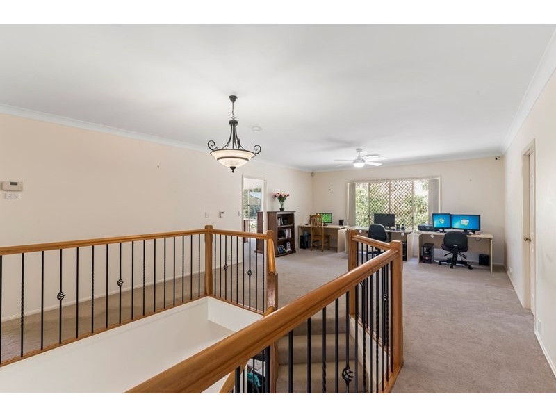 28 Laurina Court, Elanora QLD 4221