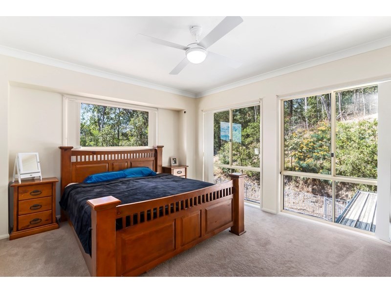 28 Laurina Court, Elanora QLD 4221