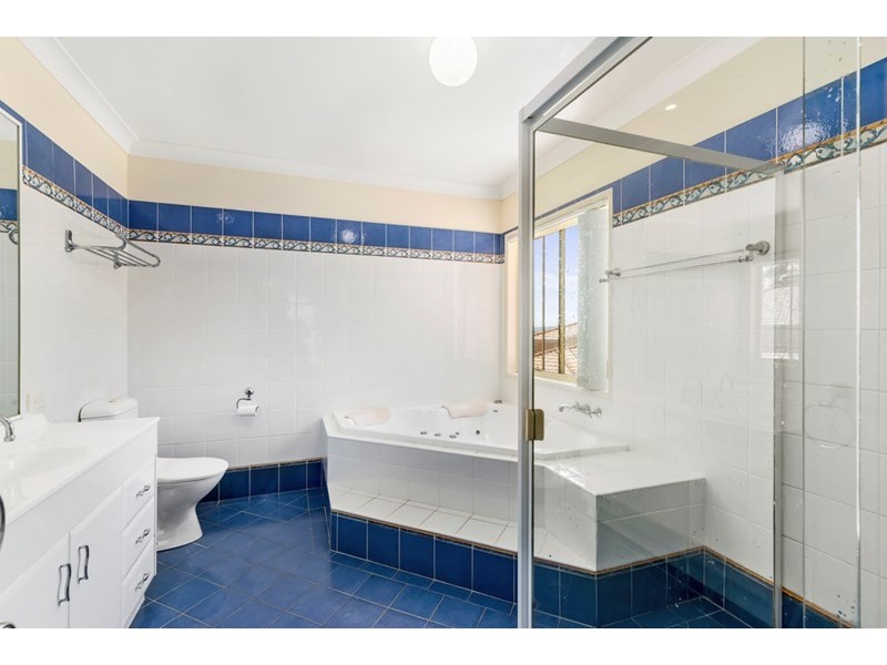 28 Laurina Court, Elanora QLD 4221