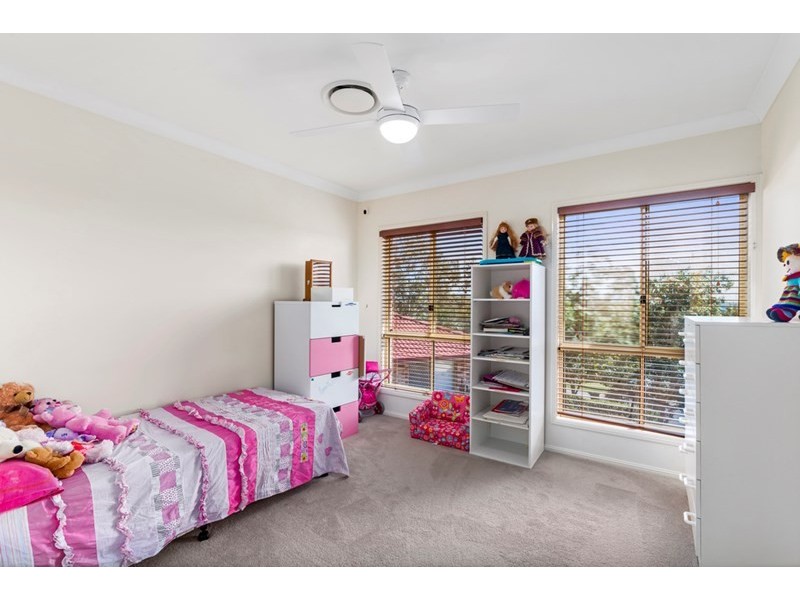 28 Laurina Court, Elanora QLD 4221