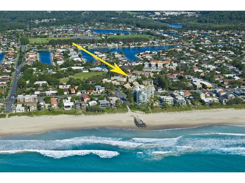 2/6 Brooke Avenue, Palm Beach QLD 4221