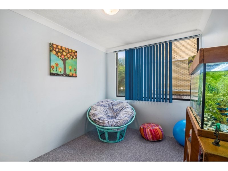 2/6 Brooke Avenue, Palm Beach QLD 4221