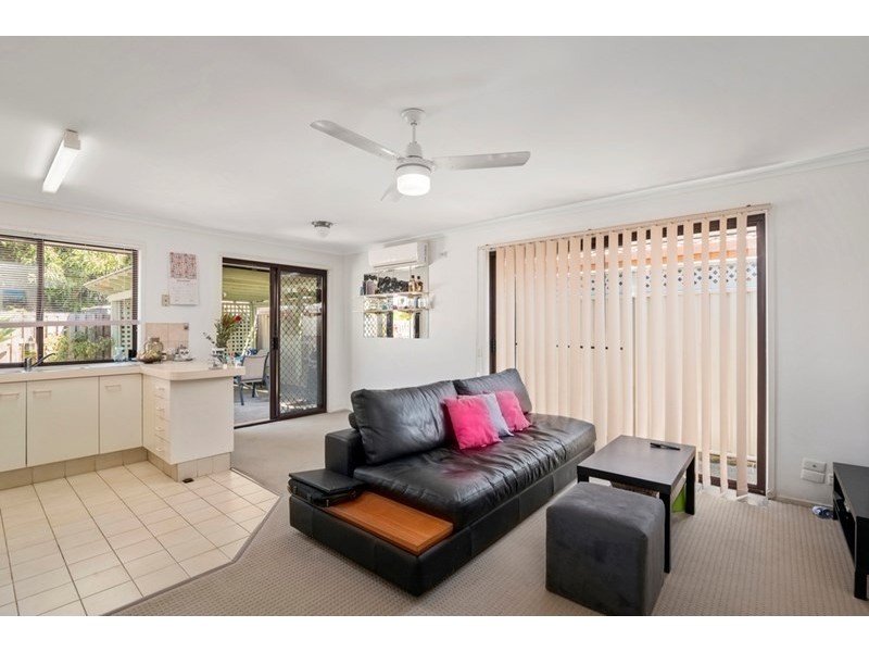 1/10 Maud Street, Tugun QLD 4224