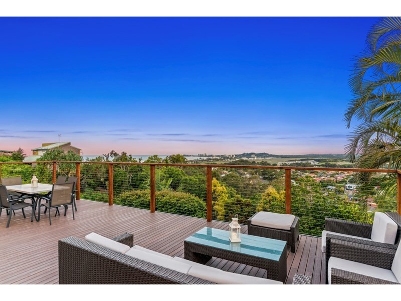 16 Bob Barnard Drive, Tugun QLD 4224