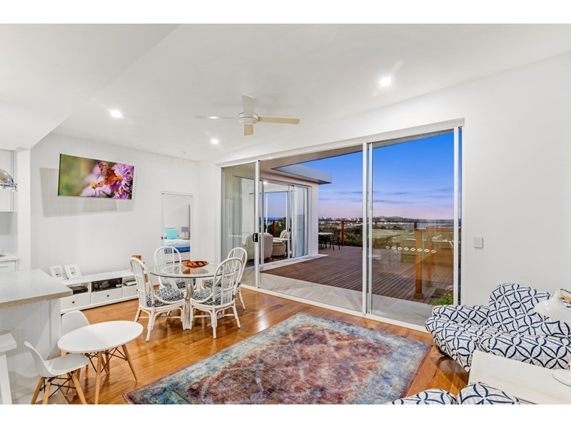 16 Bob Barnard Drive, Tugun QLD 4224