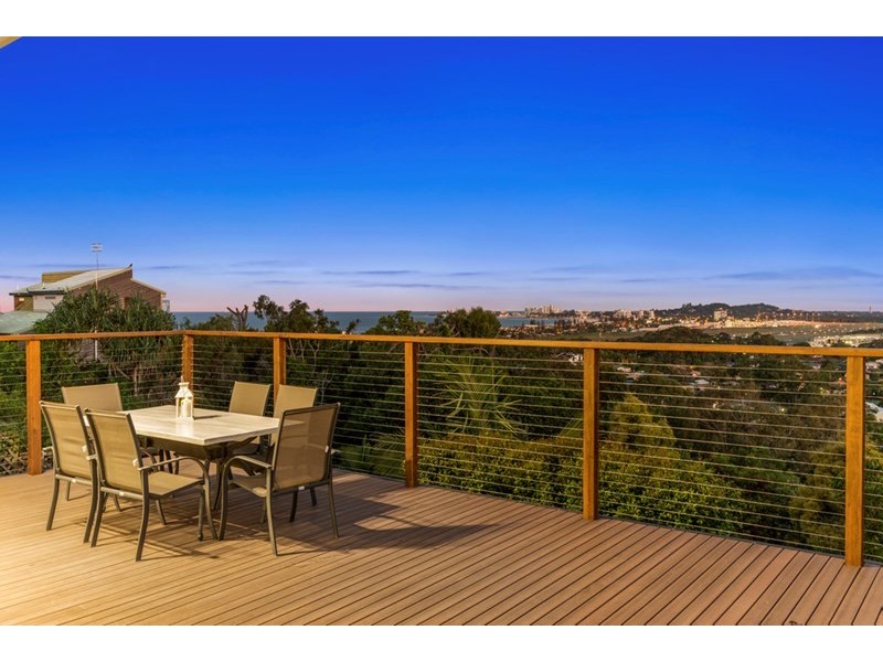 16 Bob Barnard Drive, Tugun QLD 4224