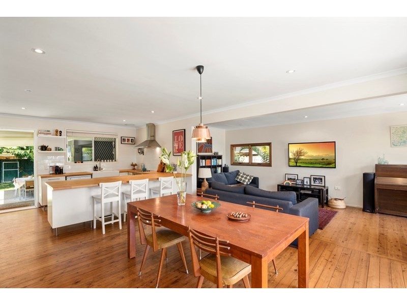 12 Cuba Avenue, Palm Beach QLD 4221