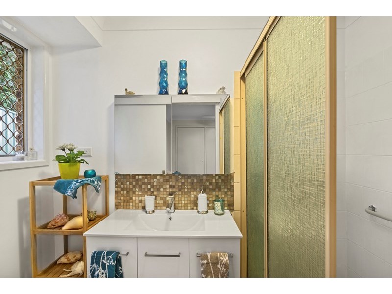 64 Murtha Drive, Elanora QLD 4221