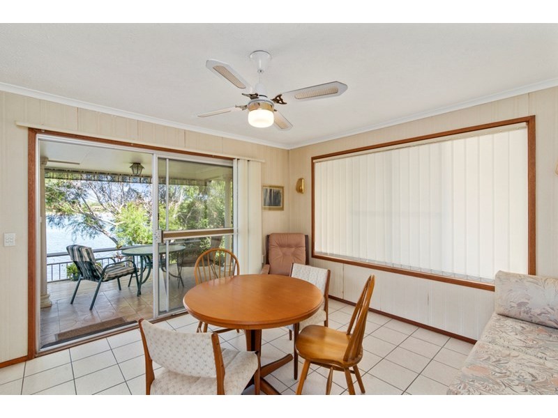 10 Oriana Drive, Mermaid Waters QLD 4218