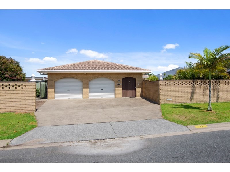 10 Oriana Drive, Mermaid Waters QLD 4218