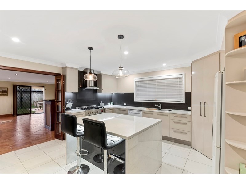 9 Matipo Place, Palm Beach QLD 4221