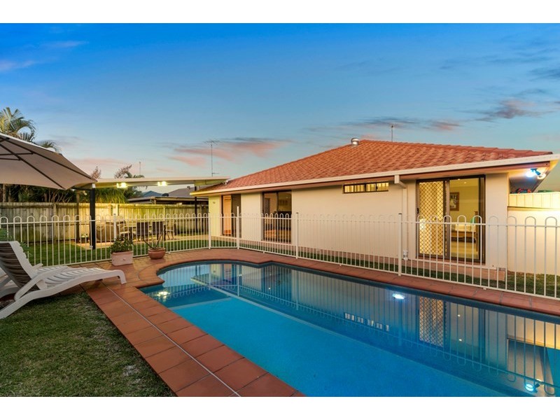 9 Matipo Place, Palm Beach QLD 4221