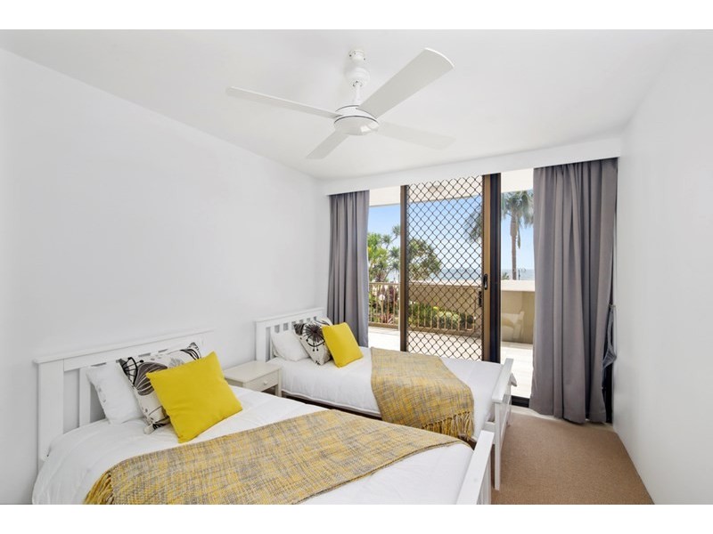 1F/828 Pacific Parade, Currumbin QLD 4223