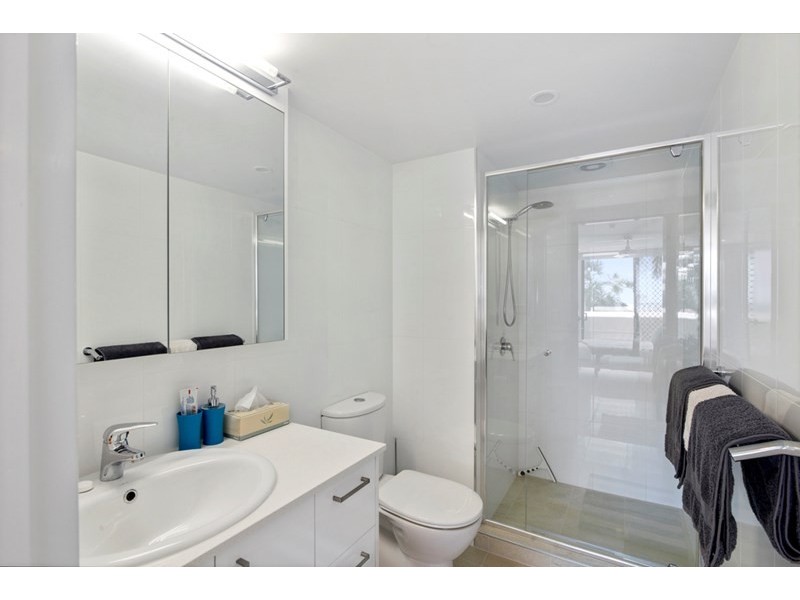 1F/828 Pacific Parade, Currumbin QLD 4223