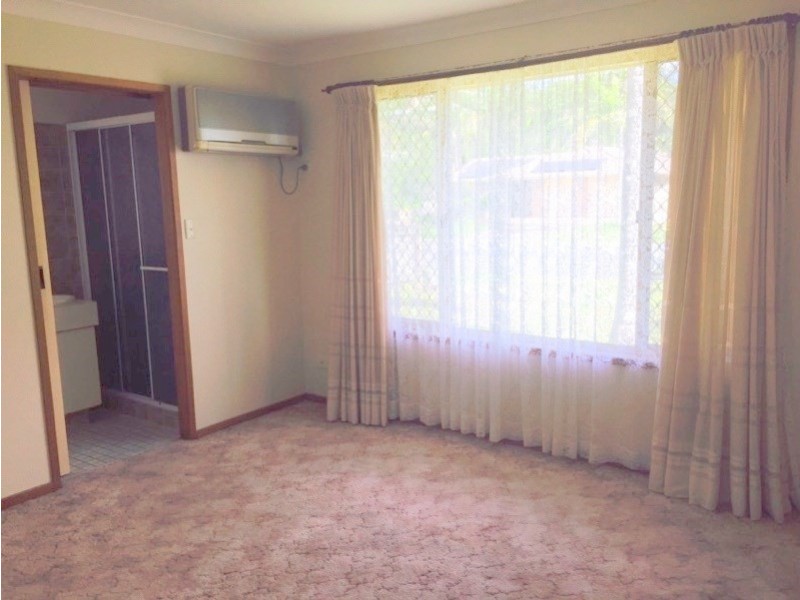 6 Balsa Street, Elanora QLD 4221