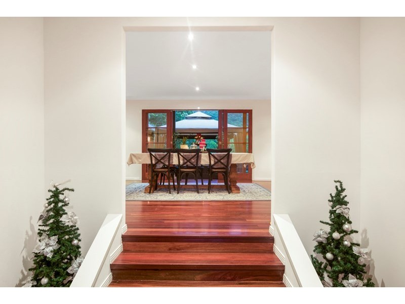 10 Des Quinlan Crescent, Tallebudgera Valley QLD 4228