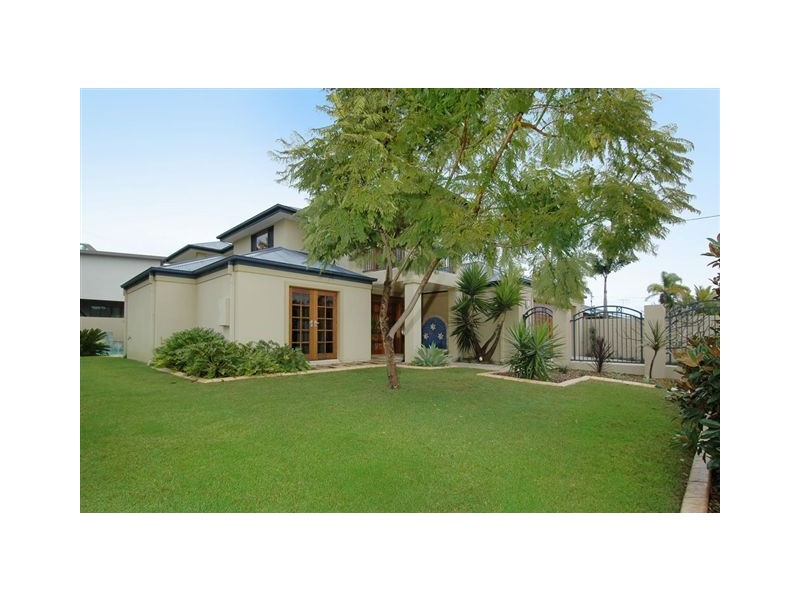 Broadbeach Waters QLD 4218