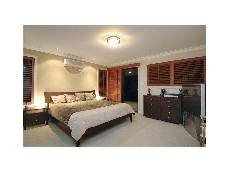 Broadbeach Waters QLD 4218