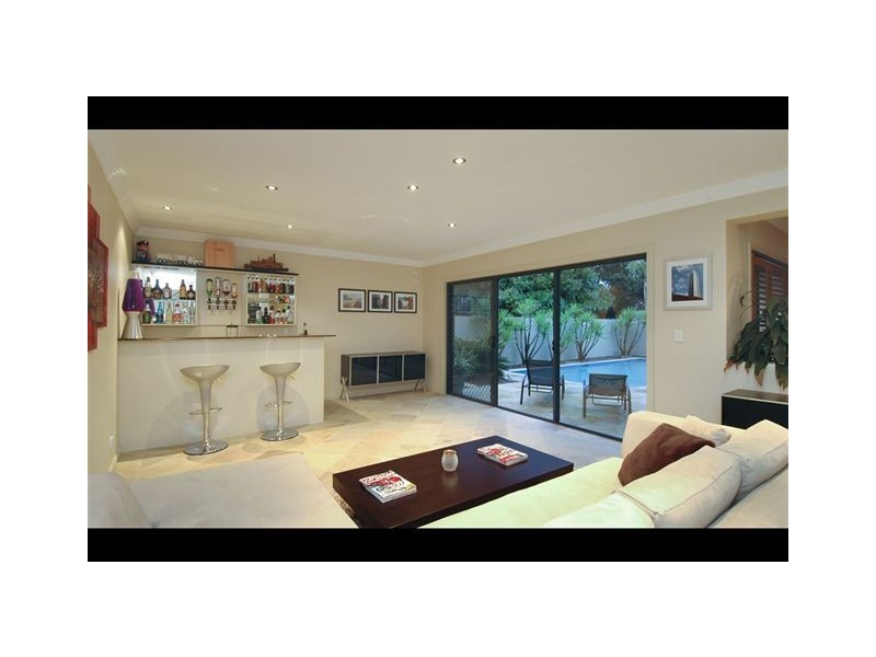 Broadbeach Waters QLD 4218