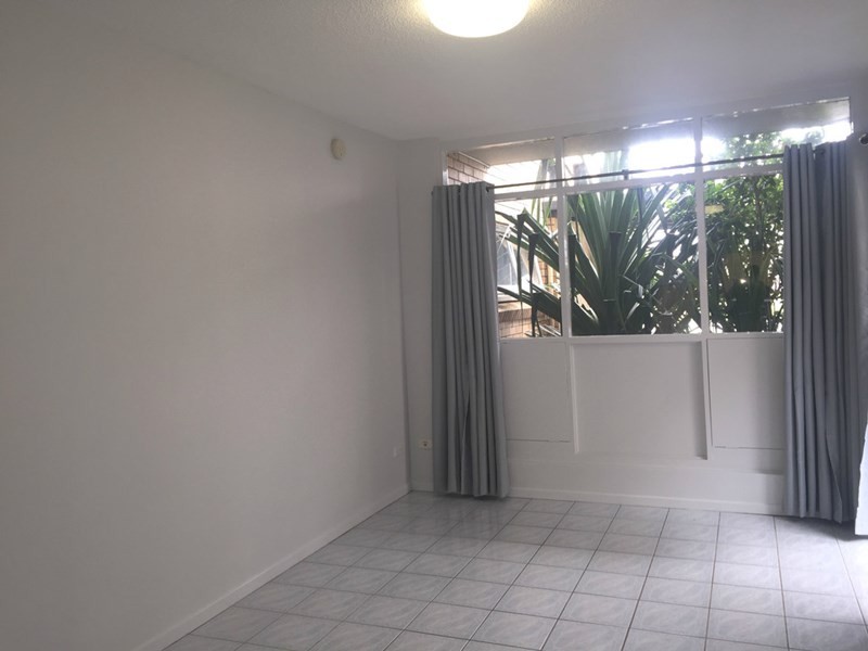 2/269 Golden Four Drive, Bilinga QLD 4225