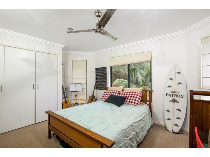 10 Des Quinlan Crescent, Tallebudgera Valley QLD 4228