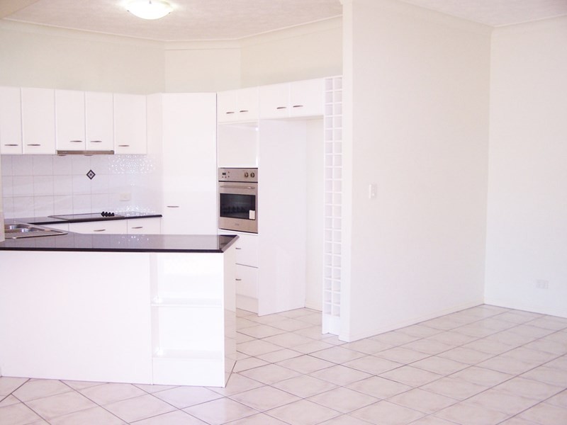 2/13 South Street, Kirra QLD 4225