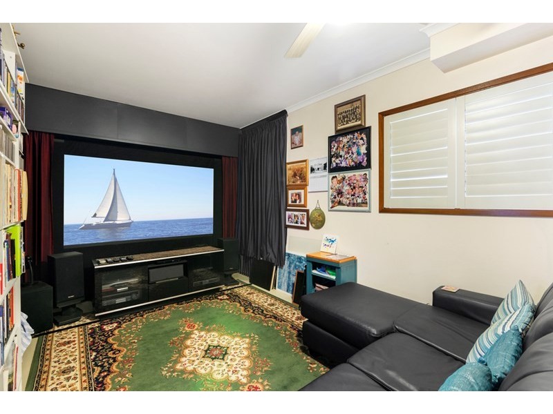 1/6 Weeumba Street, Currumbin QLD 4223
