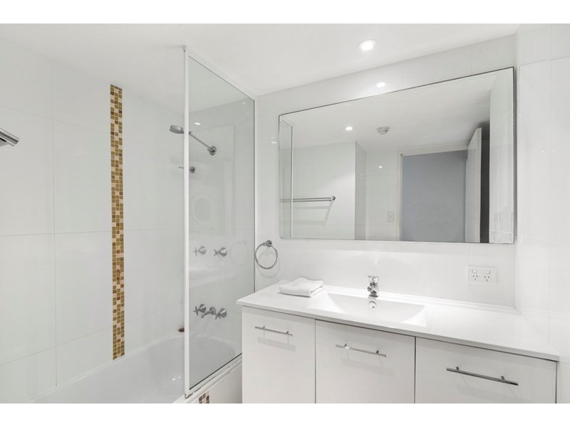 15/329 Golden Four Drive, Tugun QLD 4224