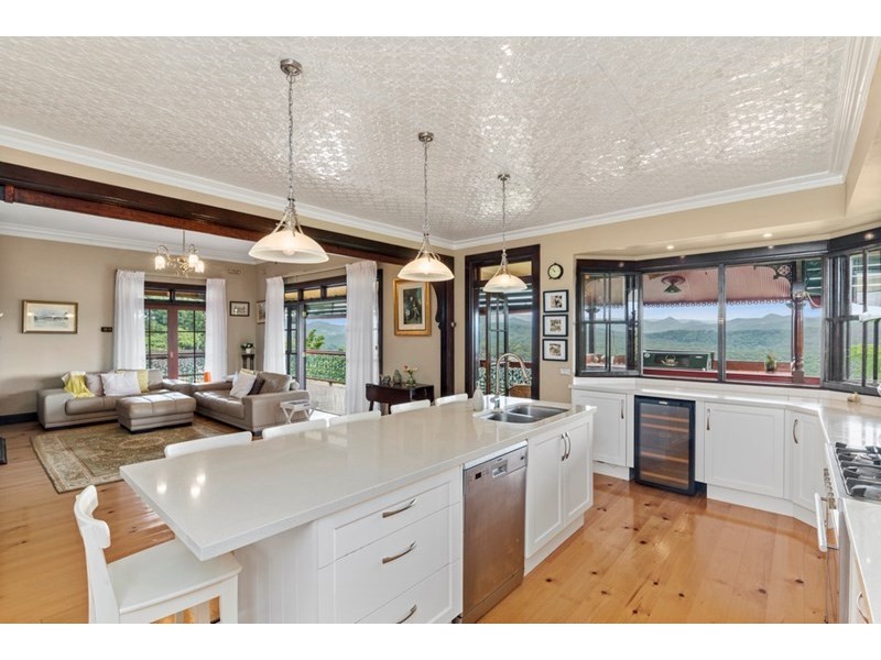 5 Westminster Boulevard, Elanora QLD 4221