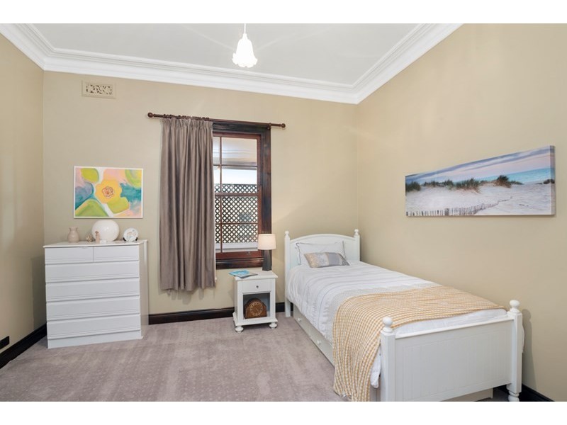 5 Westminster Boulevard, Elanora QLD 4221