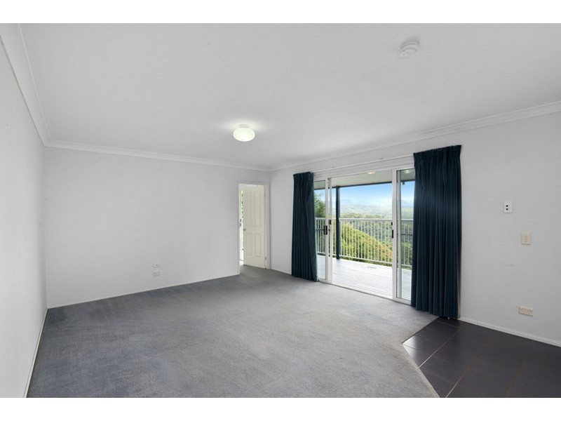 5 Westminster Boulevard, Elanora QLD 4221