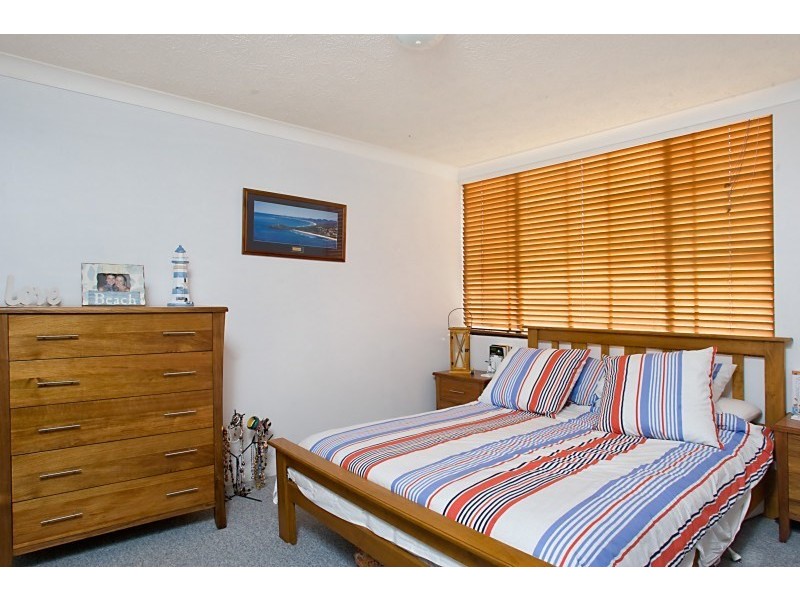 18/6 Brooke Avenue, Palm Beach QLD 4221