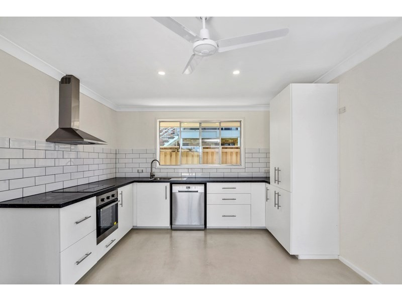 8 Gulai Street, Palm Beach QLD 4221