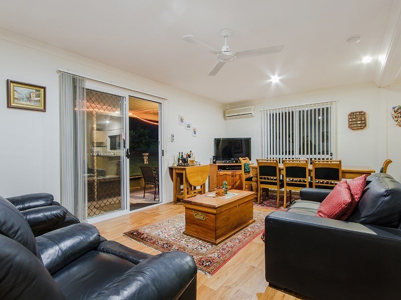 11 Kimmuli Drive, Elanora QLD 4221