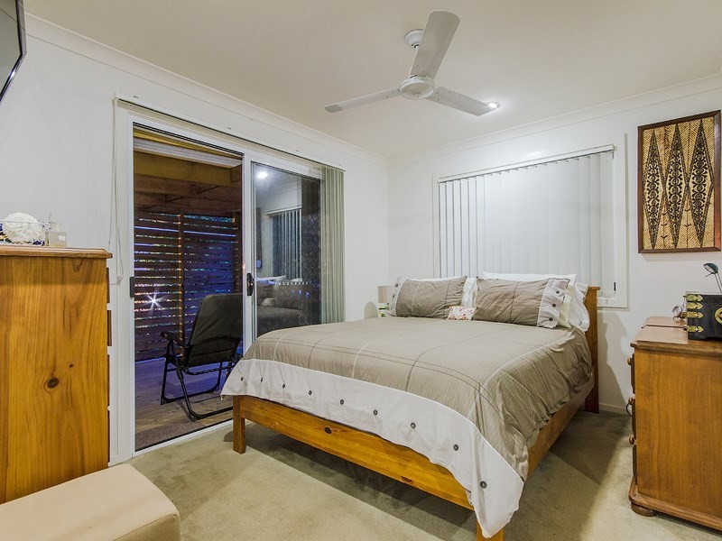 11 Kimmuli Drive, Elanora QLD 4221