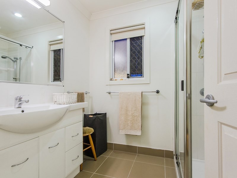 11 Kimmuli Drive, Elanora QLD 4221