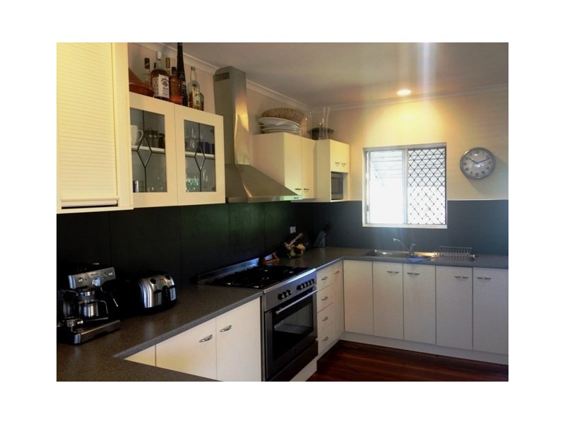 392 Coolangatta Road, Bilinga QLD 4225