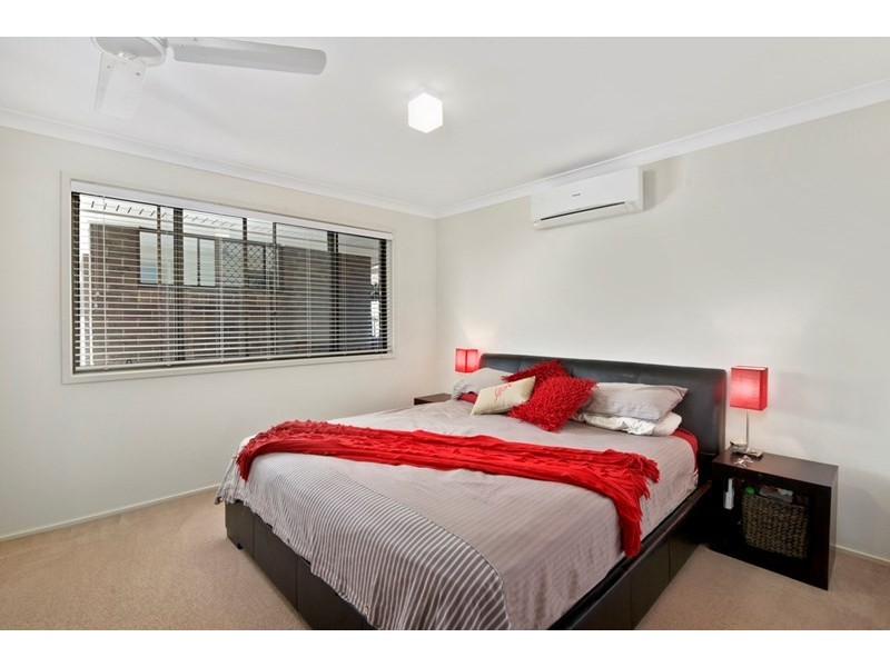 19 Walnut Street, Elanora QLD 4221