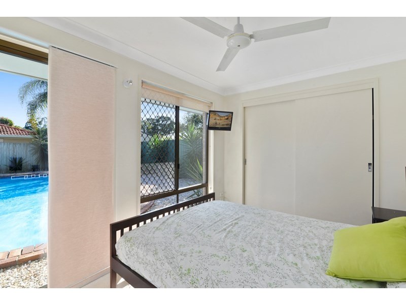 19 Walnut Street, Elanora QLD 4221